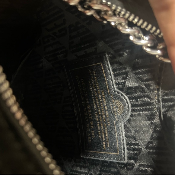 Kurt Geiger Black Heart Clutch with Silver Bow - Picture 3 of 3